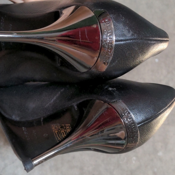 Burberry 40 10M Black Leather Closed Toe Pump Career Work - Picture 7 of 7